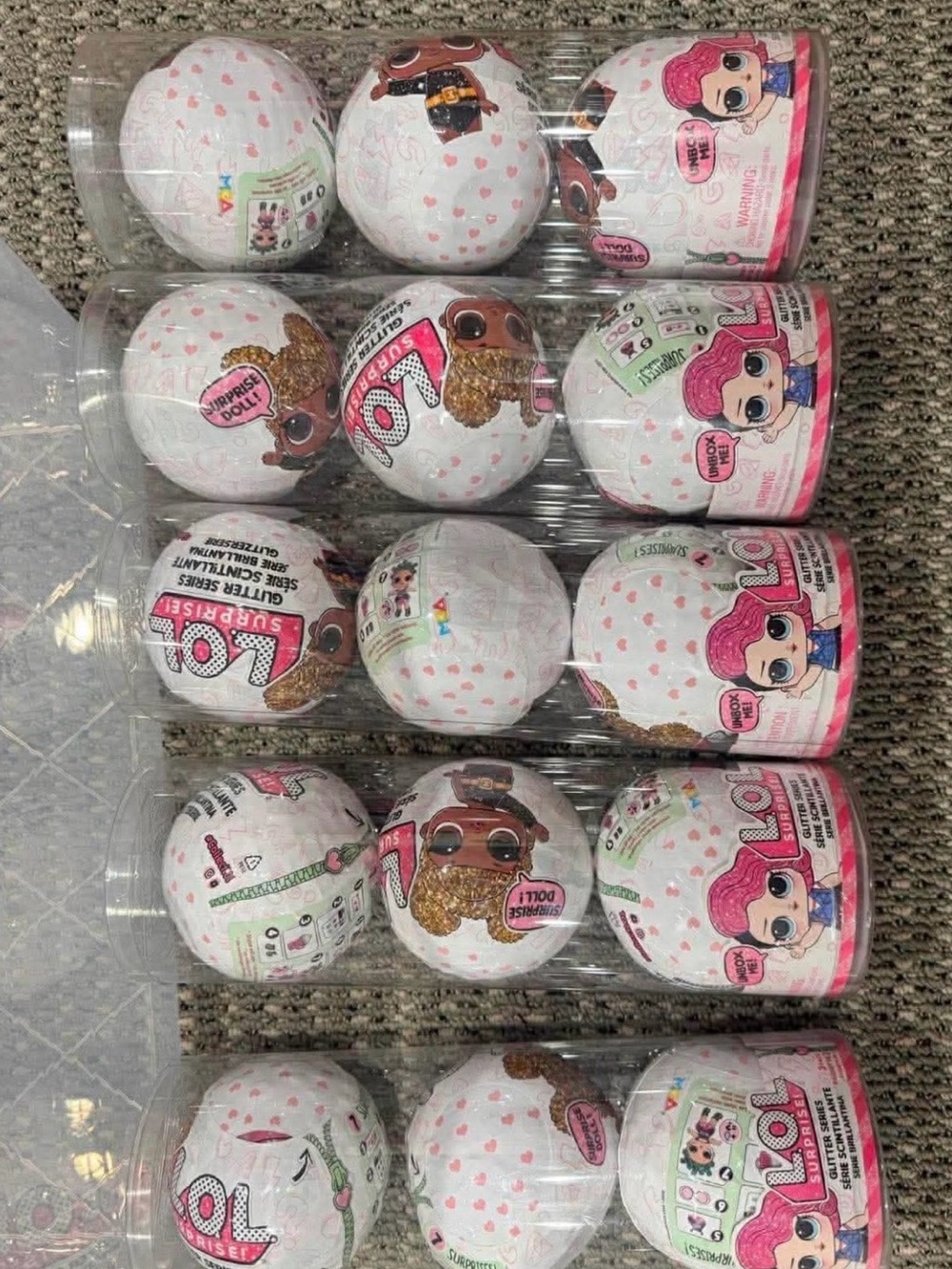 L.O.L. Surprise! White Balls with Pink Hearts Blind Capsules